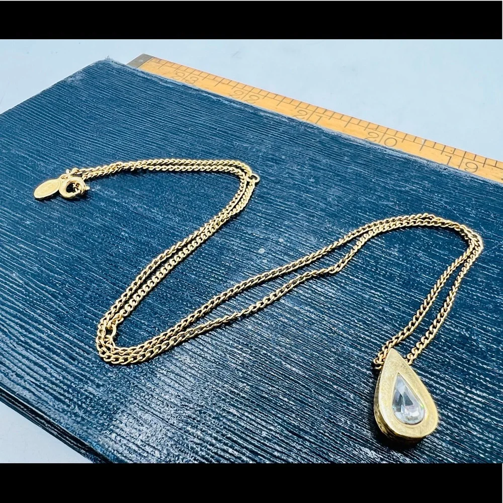 Vintage AVON necklace teardrop pendant pale blue rhinestone